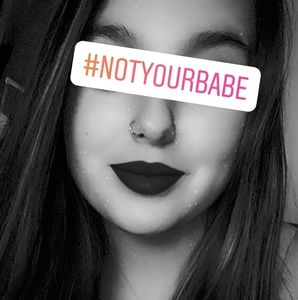 Meet your Posher, Mary eve